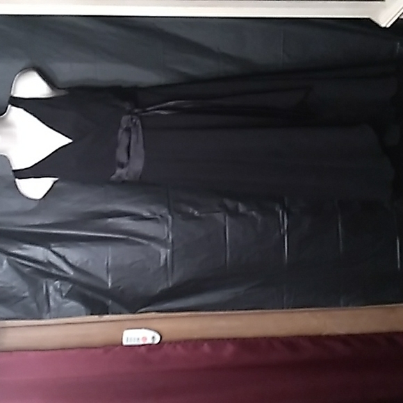 EVAN-PICONE DRESS - Picture 12 of 13